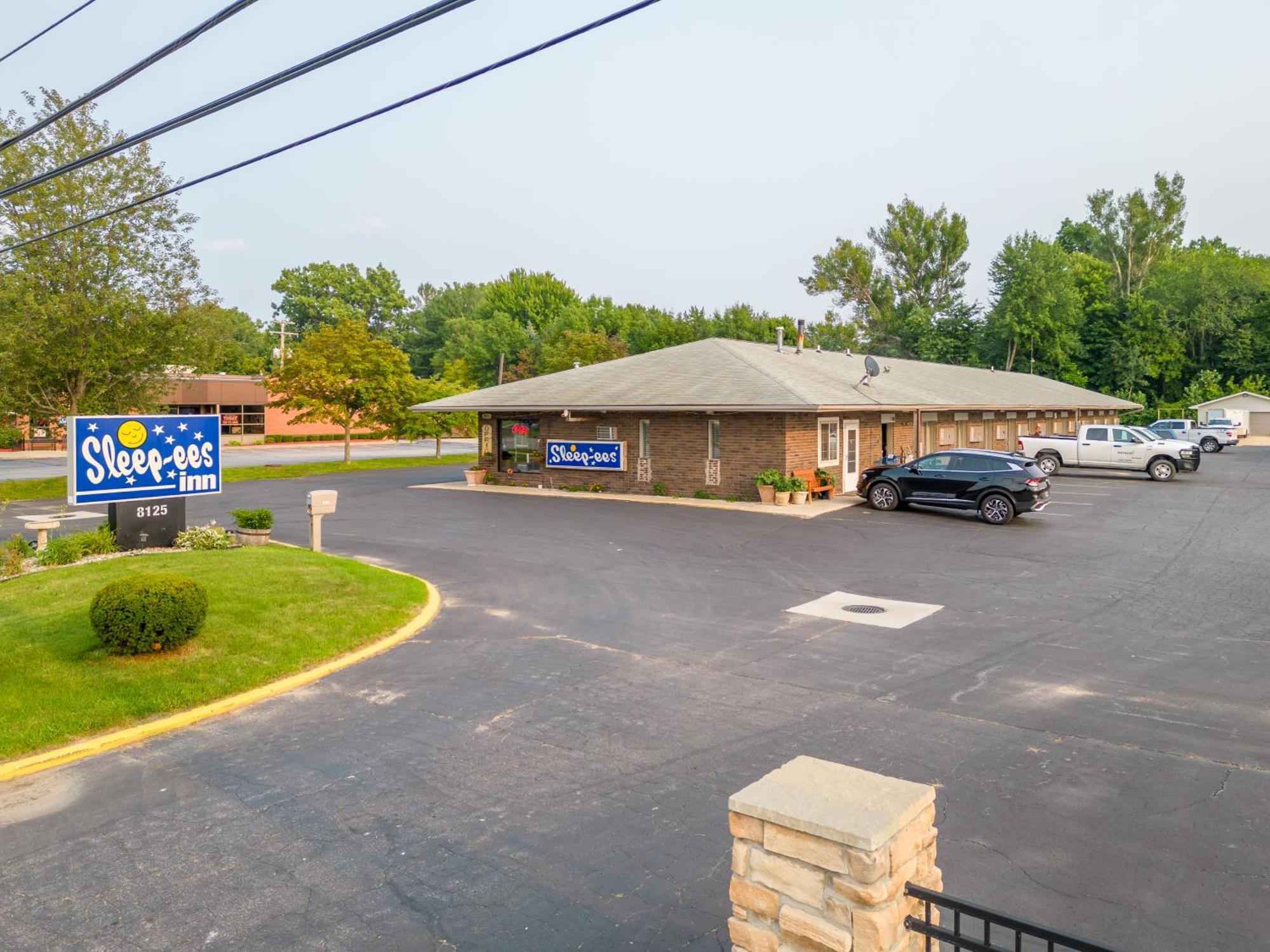 Sleep-Ees Inn, Saginaw & Frankenmuth Luaran gambar
